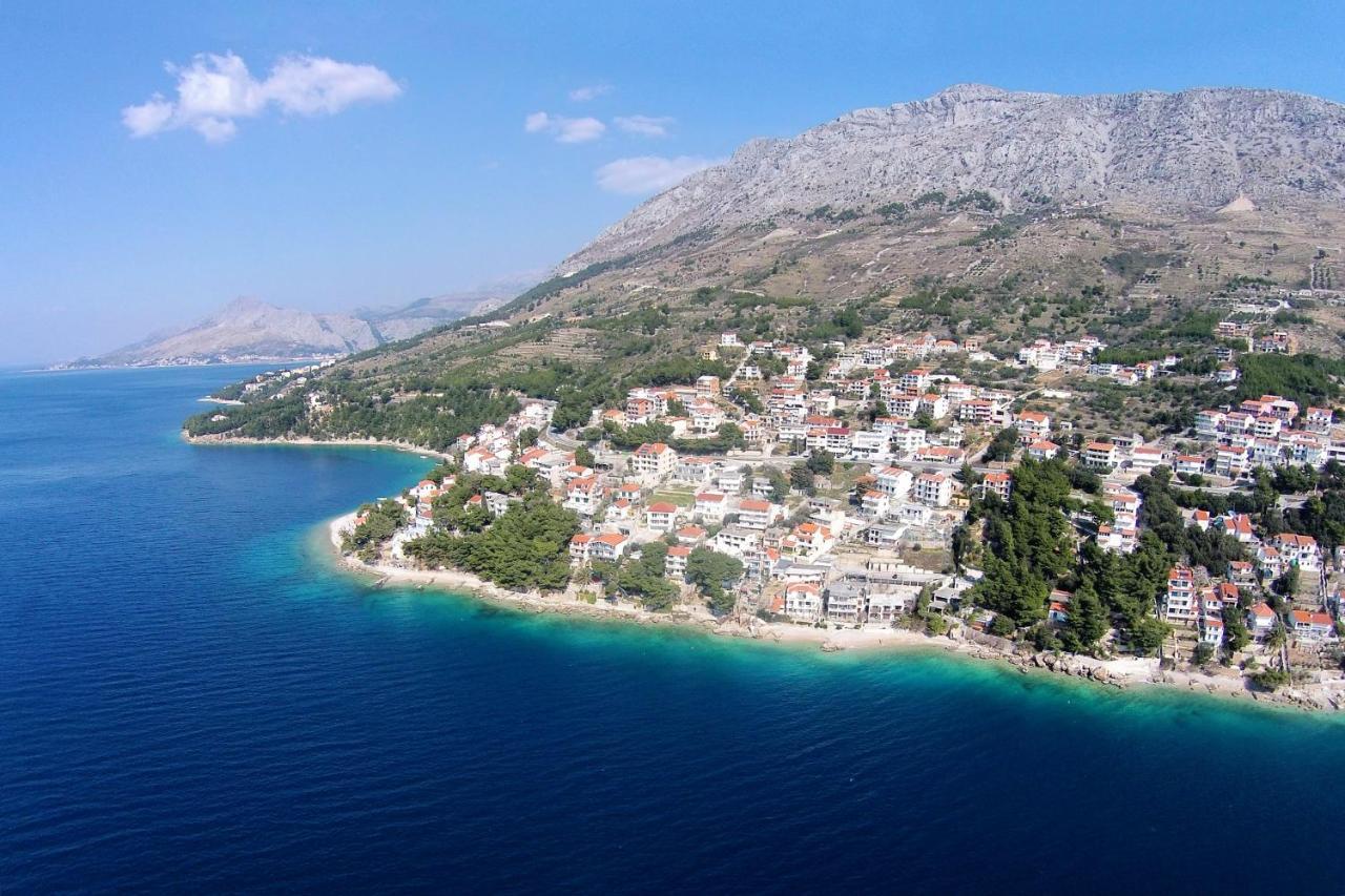 Family Friendly Apartments With A Swimming Pool Stanici, Omis - 18676 Bagian luar foto